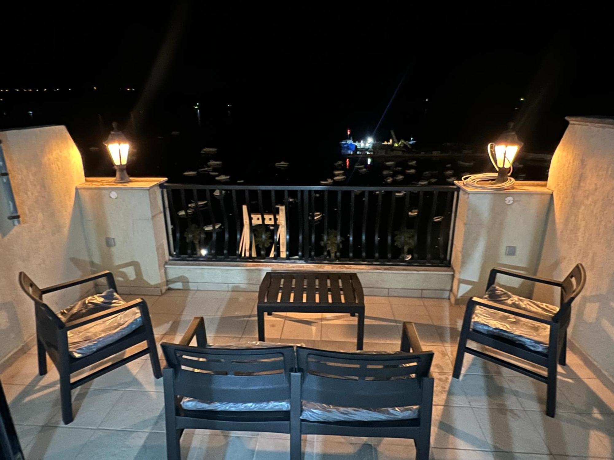 דירות סיינט פול ביי Sea View Penthouse מראה חיצוני תמונה