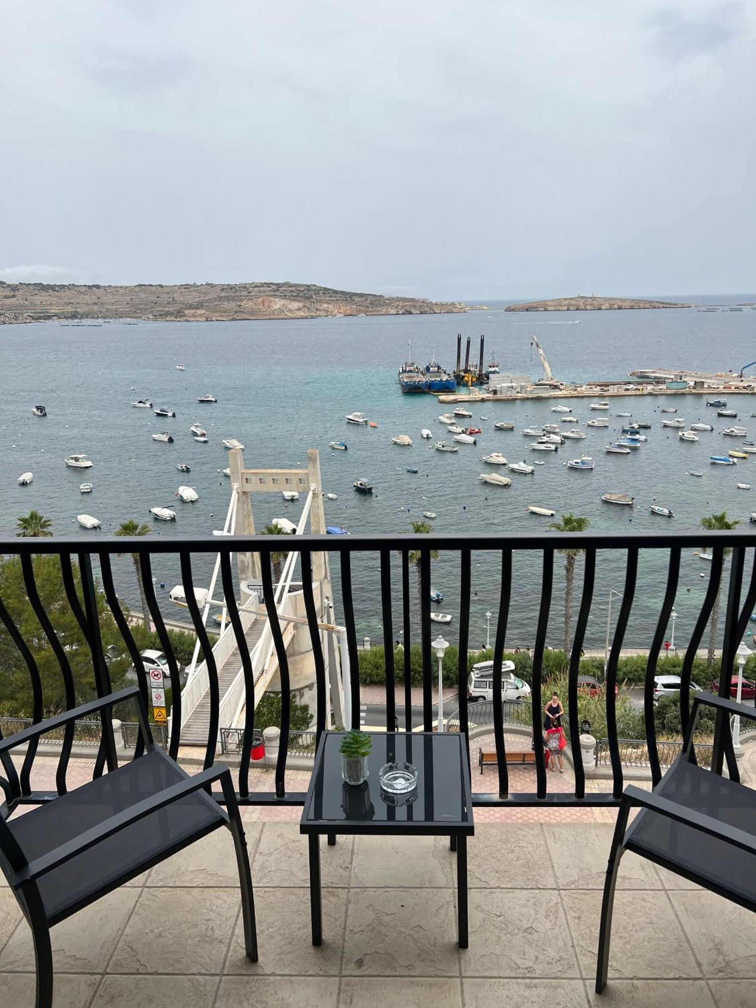 דירות סיינט פול ביי Sea View Penthouse מראה חיצוני תמונה