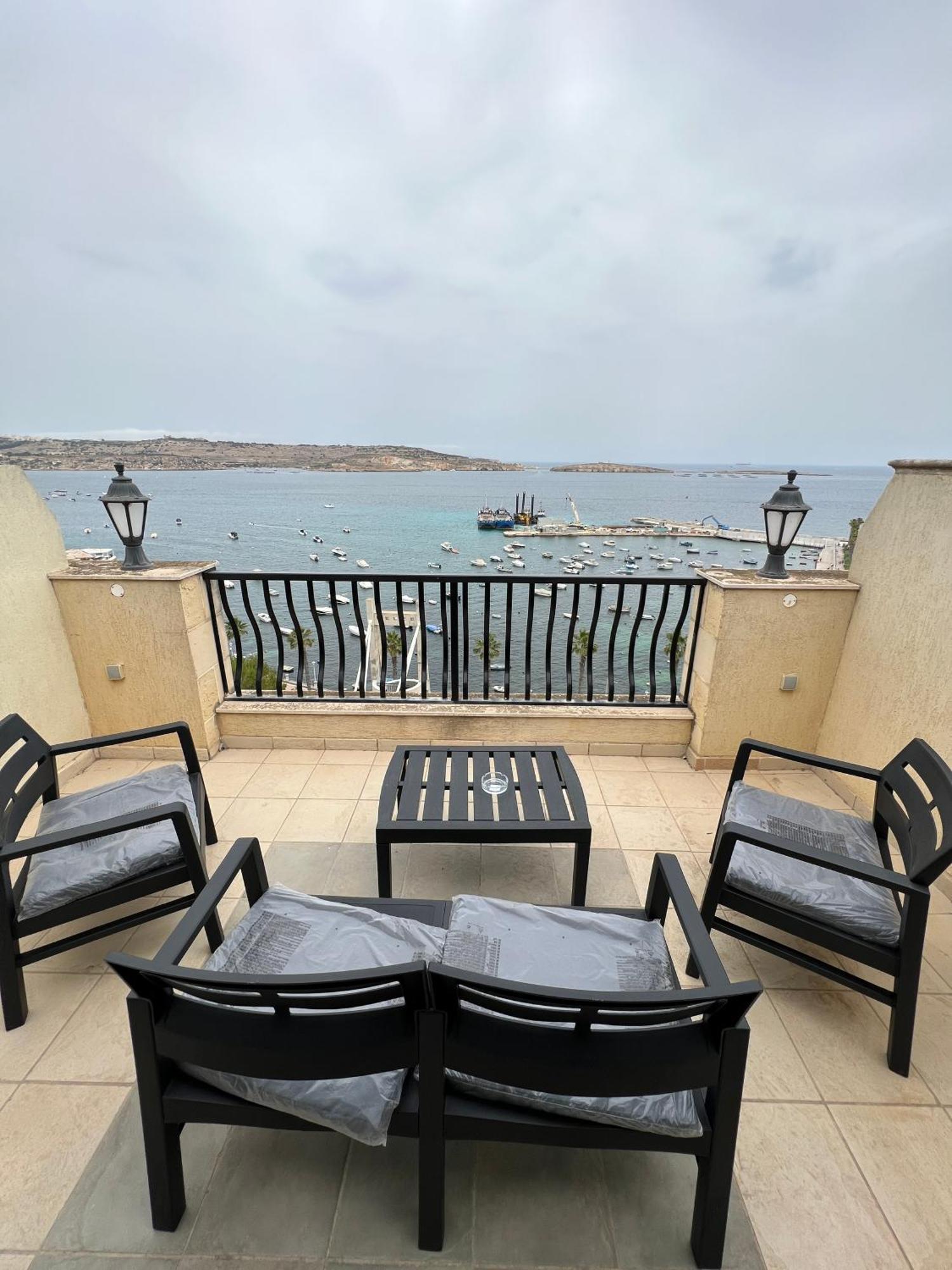 דירות סיינט פול ביי Sea View Penthouse מראה חיצוני תמונה